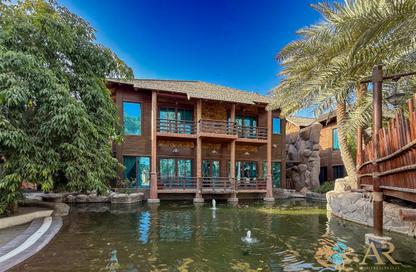 Compound - 4 Bedrooms - 4 Bathrooms for rent in Saar - Northern Governorate