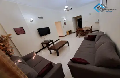 Living Room image for: Apartment - 2 Bedrooms - 2 Bathrooms for rent in Gudaibiya - Manama - Capital Governorate, Image 1