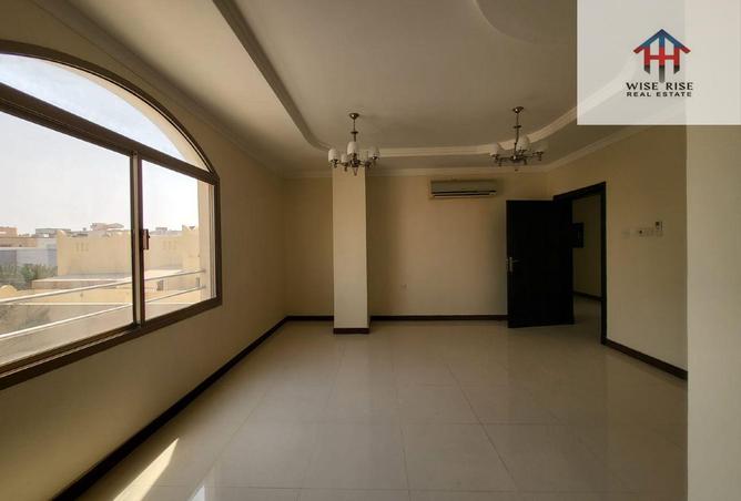 965525 - Property Image 2