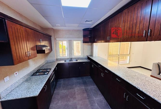 987322 - Property Image 3