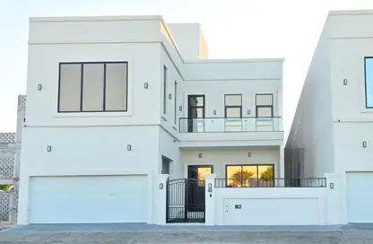 Villa - 4 Bedrooms - 7 Bathrooms for sale in Janabiya - Northern Governorate