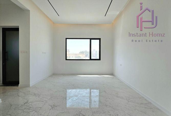 962310 - Property Image 2