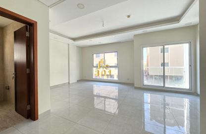 Apartment - 2 Bedrooms - 3 Bathrooms for rent in Janabiya - Northern Governorate