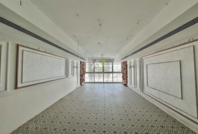 Shop - Studio for rent in Seef - Capital Governorate