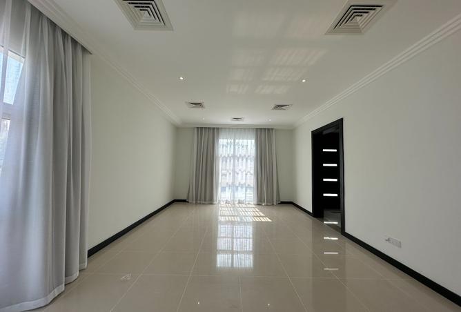 971206 - Property Image 2