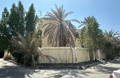 فيلا - 4 غرف نوم - 4 حمامات للبيع في عالي - المحافظة الوسطى