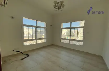 Villa - 5 Bedrooms - 4 Bathrooms for rent in Busaiteen - Muharraq Governorate