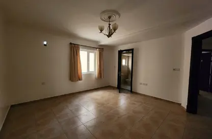 Apartment - 3 Bedrooms - 2 Bathrooms for rent in Sanad - Central Governorate