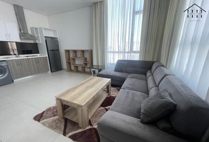952427 - Property Image 2
