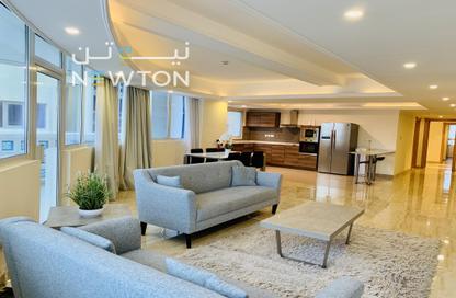 Apartment - 2 Bedrooms - 3 Bathrooms for rent in Al Juffair - Capital Governorate