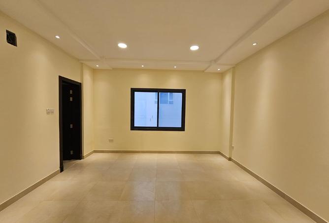 982883 - Property Image 3