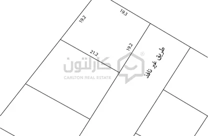 أرض - استوديو للبيع في العكر - المحافظة الوسطى