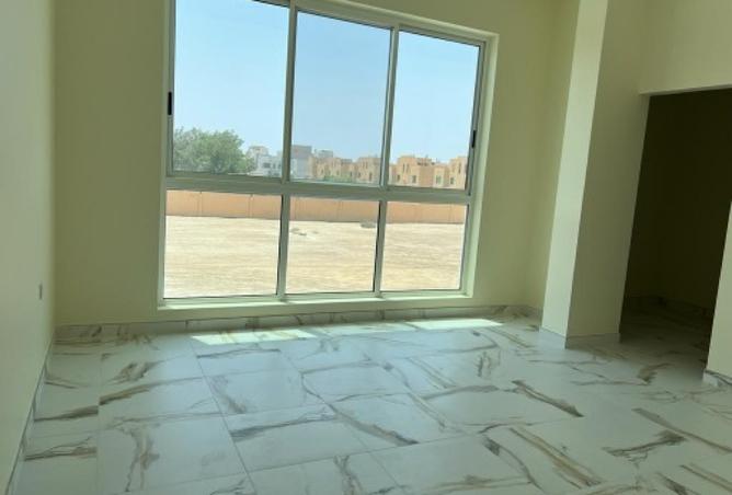 950381 - Property Image 2