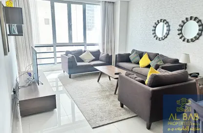 Apartment - 2 Bedrooms - 3 Bathrooms for rent in Al Juffair - Capital Governorate