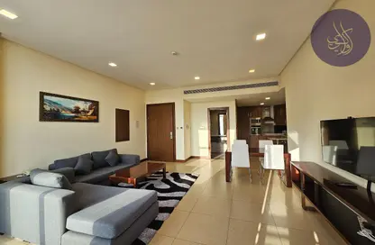Apartment - 2 Bedrooms - 3 Bathrooms for rent in Al Juffair - Capital Governorate