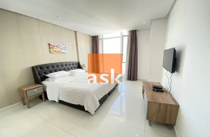 Room / Bedroom image for: Apartment - 1 Bedroom - 2 Bathrooms for rent in Al Juffair - Capital Governorate, Image 1