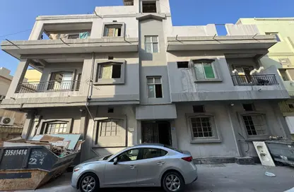 عمارة بالكامل - 5 غرف نوم - 5 حمامات للبيع في توبلي - المحافظة الوسطى