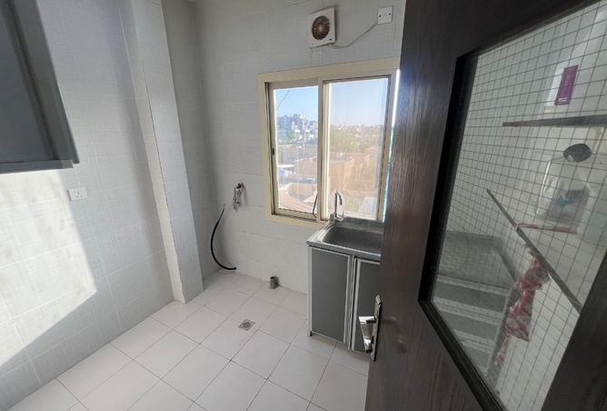 957327 - Property Image 3
