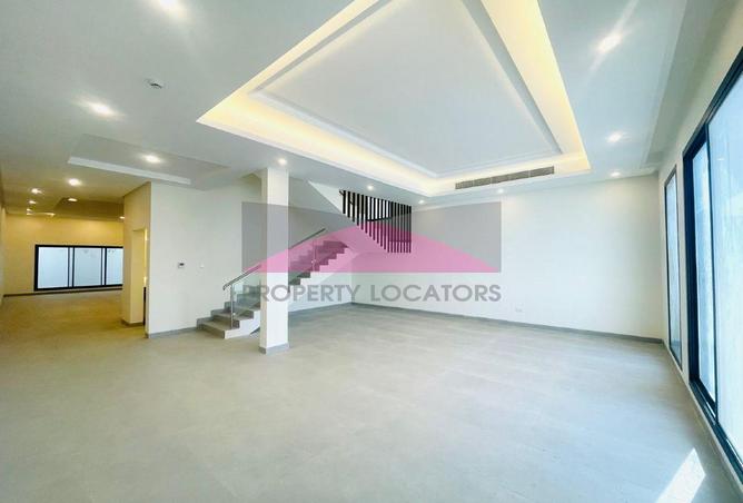 985239 - Property Image 3