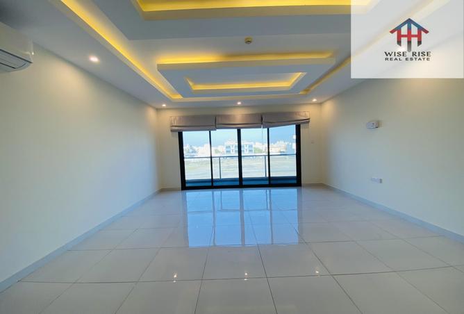 956661 - Property Image 2