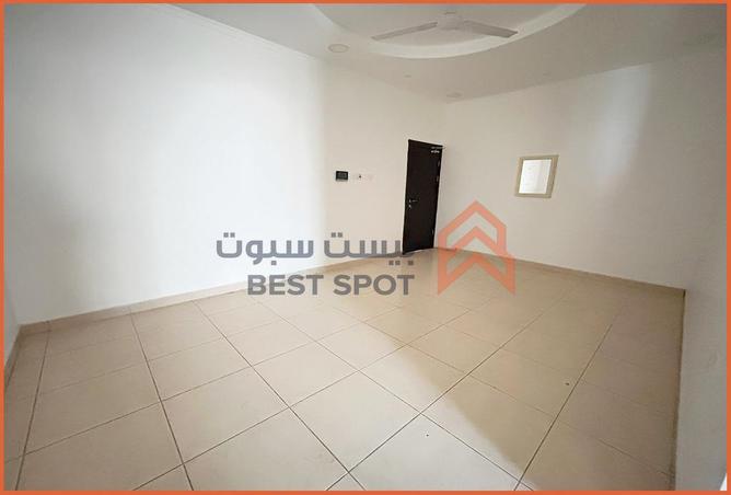 Apartment - 2 Bedrooms - 2 Bathrooms for rent in Al Maqsha - Northern Governorate