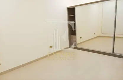 Apartment - 2 Bedrooms - 2 Bathrooms for rent in Hidd - Muharraq Governorate