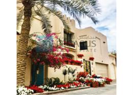 Villa - 5 bedrooms - 7 bathrooms for sale in Busaiteen - Muharraq Governorate