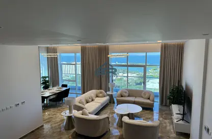 Apartment - 3 Bedrooms - 5 Bathrooms for rent in Seef - Capital Governorate
