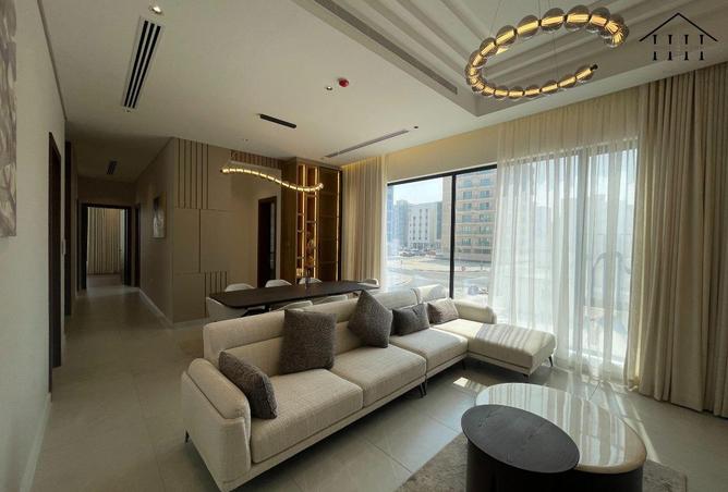 960254 - Property Image 2