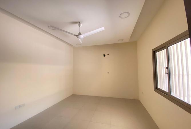 960652 - Property Image 2