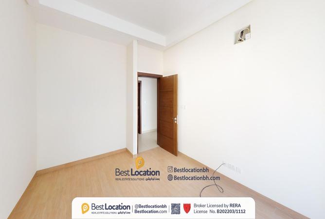 902091 - Property Image 3