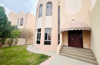 Villa - 4 Bedrooms - 3 Bathrooms for rent in Janabiya - Northern Governorate