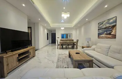 Apartment - 2 Bedrooms - 3 Bathrooms for rent in Al Juffair - Capital Governorate