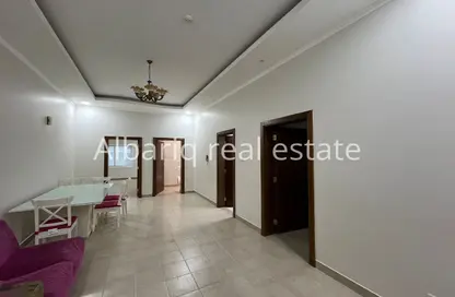 Apartment - 2 Bedrooms - 2 Bathrooms for rent in Tubli - Central Governorate