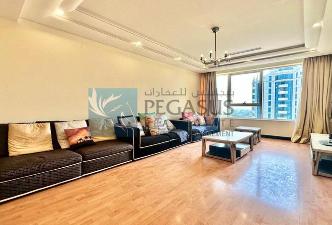 985515 - Property Image 2