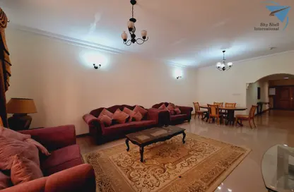 Apartment - 2 Bedrooms - 2 Bathrooms for rent in Al Juffair - Capital Governorate