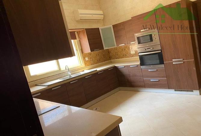 825703 - صورة العقار 3