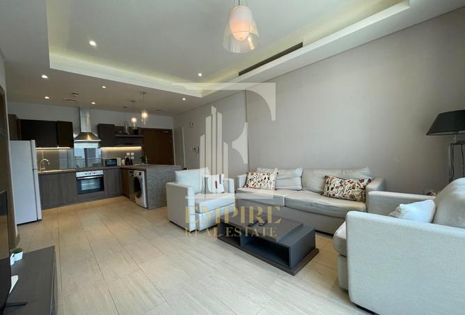 953933 - Property Image 2