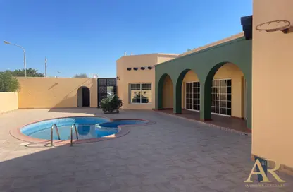 فيلا - 3 غرف نوم - 4 حمامات للايجار في الجنبية - المحافظة الشمالية