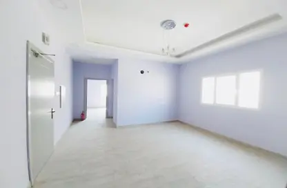 Apartment - 2 Bedrooms - 3 Bathrooms for rent in Alhajiyat - Riffa - Southern Governorate