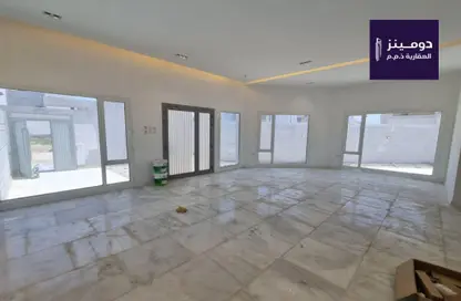 Empty Room image for: Villa - 4 Bedrooms - 5 Bathrooms for sale in Barbar - Northern Governorate, Image 1