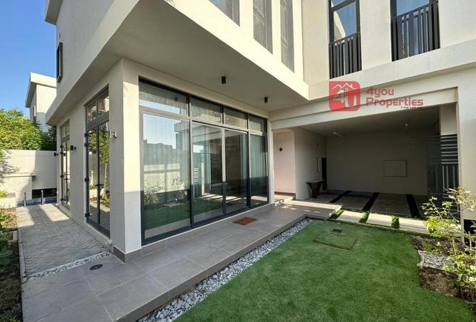 971688 - Property Image 2