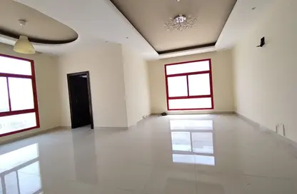 شقة - 3 غرف نوم - 3 حمامات للايجار في الحد - المحرق