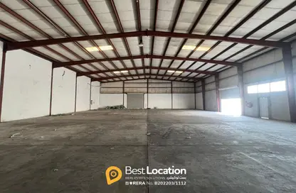 Warehouse - Studio - 4 Bathrooms for rent in Sitra - Central Governorate