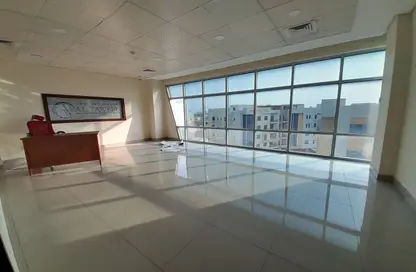 Office Space - Studio - 4 Bathrooms for rent in Karbabad - Manama - Capital Governorate