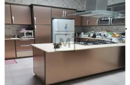 Whole Building - Studio - 7+ Bathrooms for sale in Busaiteen - Muharraq Governorate