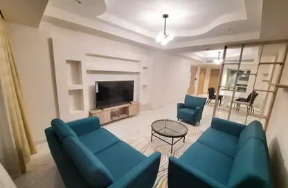 Apartment - 2 Bedrooms - 2 Bathrooms for rent in Busaiteen - Muharraq Governorate