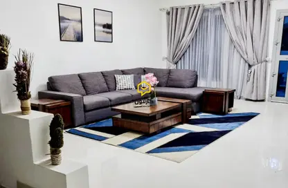 Villa - 4 Bedrooms - 4 Bathrooms for rent in Busaiteen - Muharraq Governorate