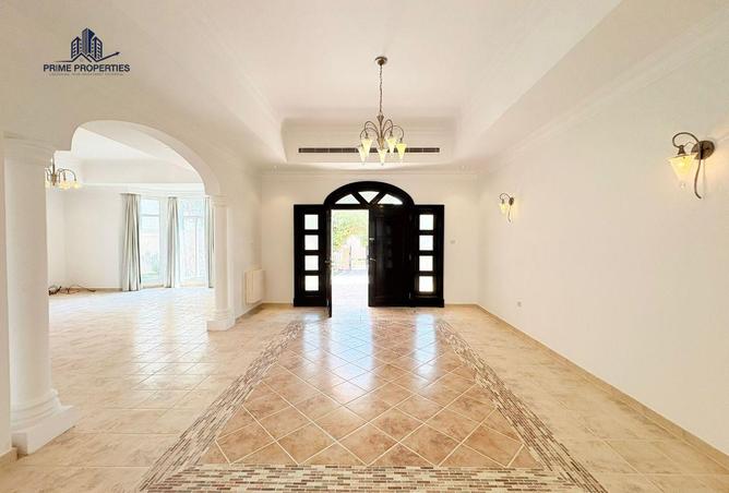 952700 - Property Image 3