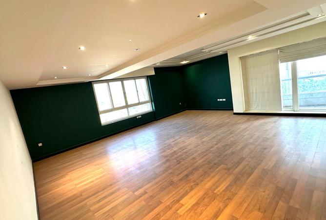 964324 - Property Image 2